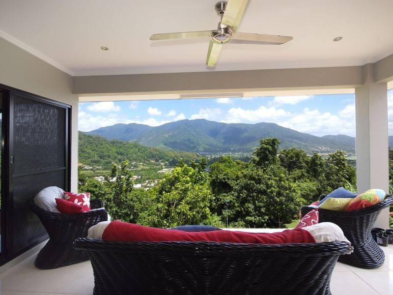 17 The Peak, Brinsmead QLD 4870