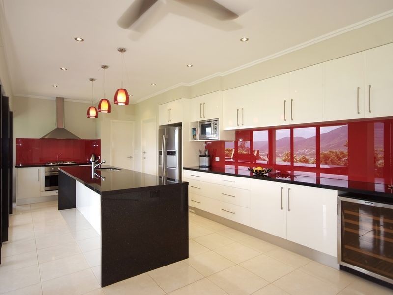 17 The Peak, Brinsmead QLD 4870