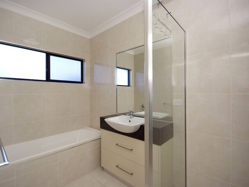 17 The Peak, Brinsmead QLD 4870