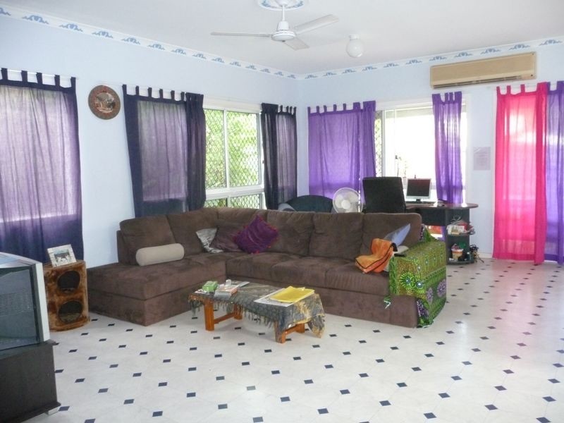 29 Sherwood Close, Brinsmead QLD 4870