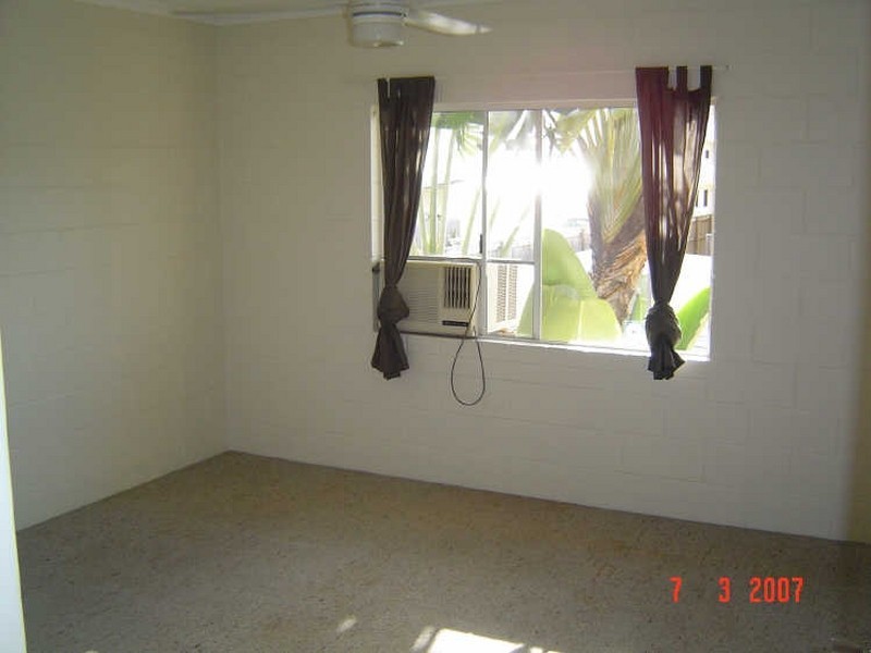 Manoora QLD 4870
