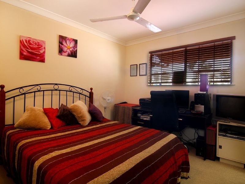 12/11 Stratford Parade, Stratford QLD 4870