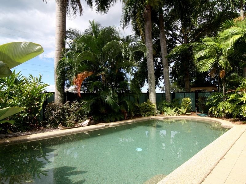 12/11 Stratford Parade, Stratford QLD 4870