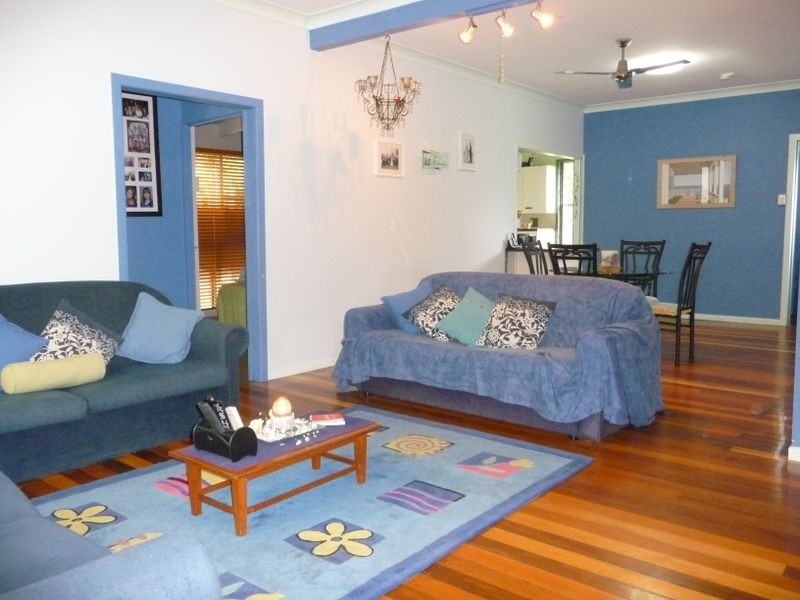 3-5 Johnston Street, Stratford QLD 4870