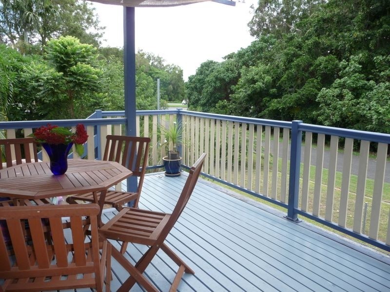 3-5 Johnston Street, Stratford QLD 4870