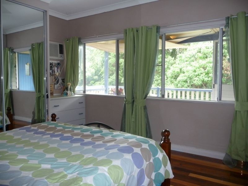 3-5 Johnston Street, Stratford QLD 4870