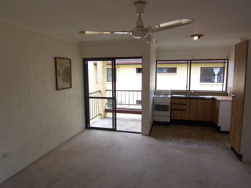 31/6 Hector Close, Westcourt QLD 4870