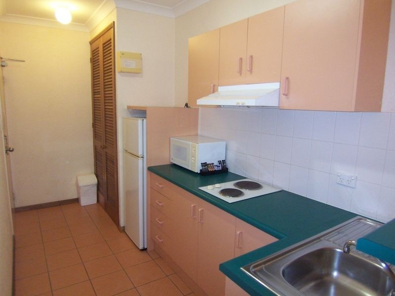 16/184 Mcleod Street, Cairns North QLD 4870
