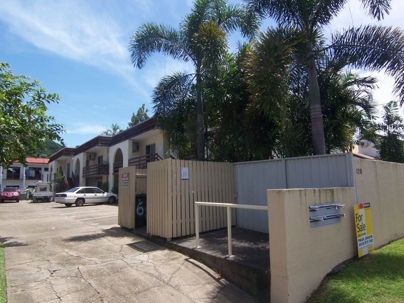 8/120 Greenslopes Street, Edge Hill QLD 4870