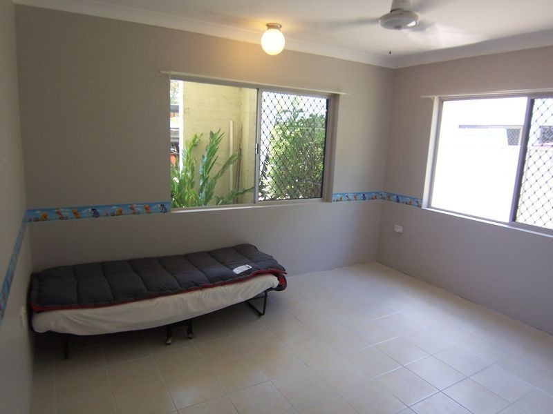 8/120 Greenslopes Street, Edge Hill QLD 4870