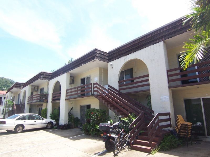 8/120 Greenslopes Street, Edge Hill QLD 4870