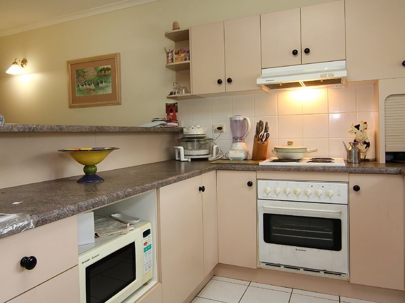 1/1 McGregor Street, Mooroobool QLD 4870