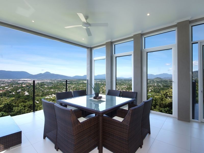 105 Summerhill Drive, Mooroobool QLD 4870