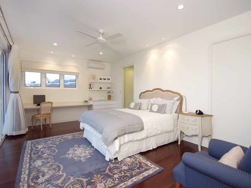 105 Summerhill Drive, Mooroobool QLD 4870