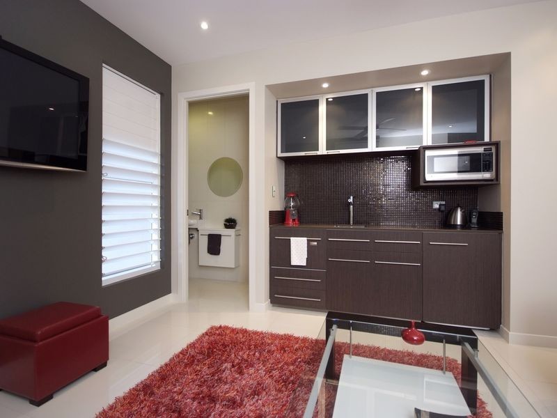 105 Summerhill Drive, Mooroobool QLD 4870