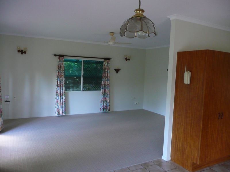 14 Harrison Close, Kanimbla QLD 4870