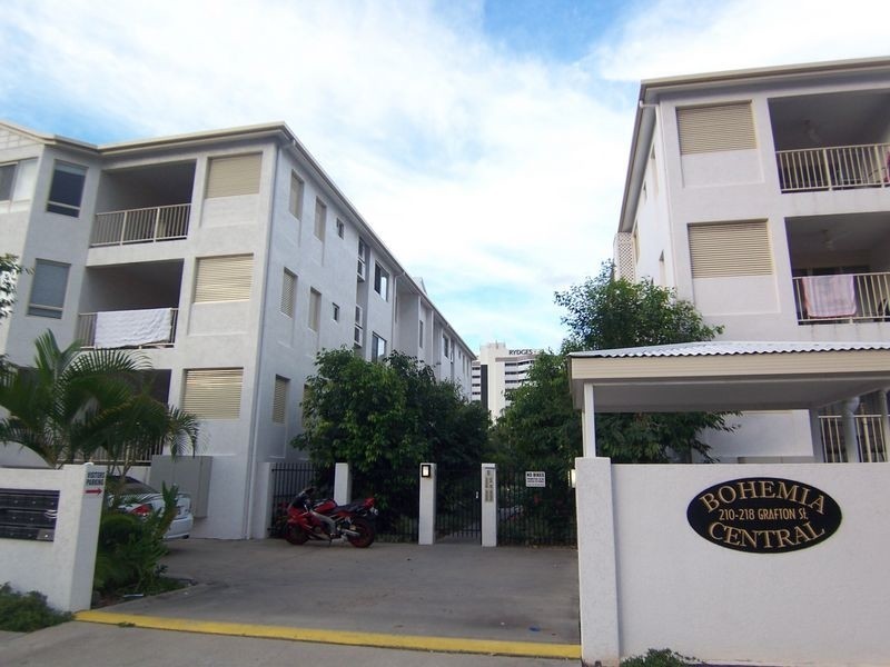 17/210 Grafton Street, Cairns North QLD 4870