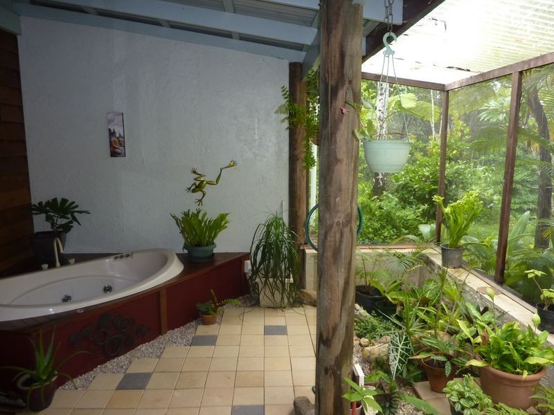 2 Leilas Way, Kuranda QLD 4881