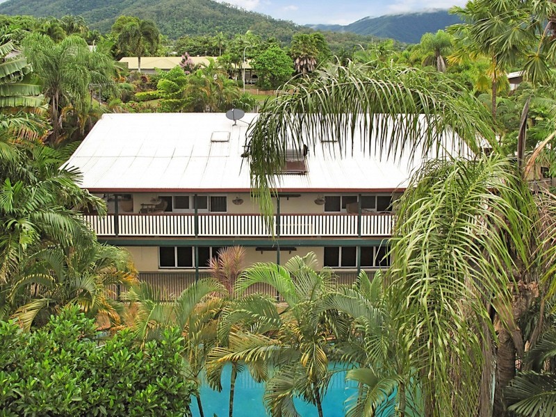 27 Brady Close, Brinsmead QLD 4870