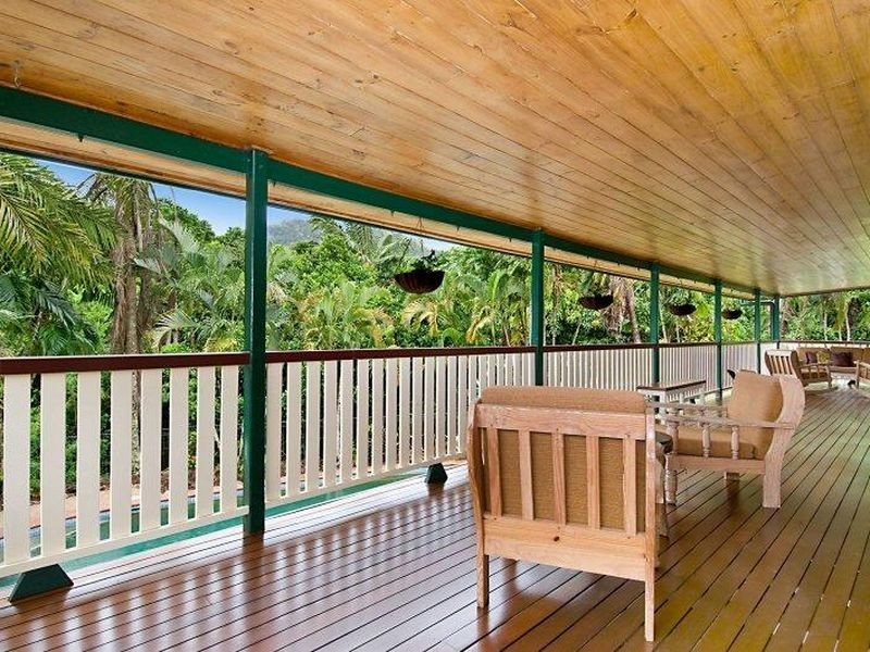 27 Brady Close, Brinsmead QLD 4870