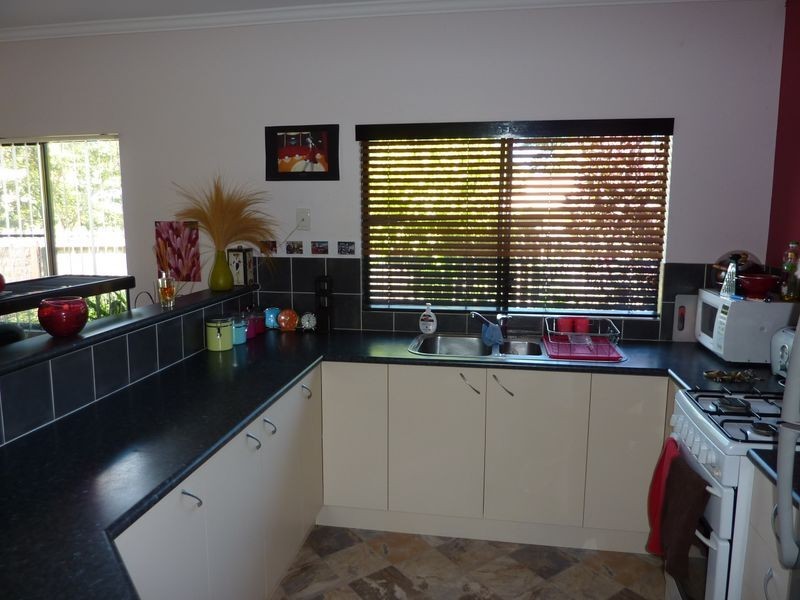 2 Burranong Street, Kewarra Beach QLD 4879