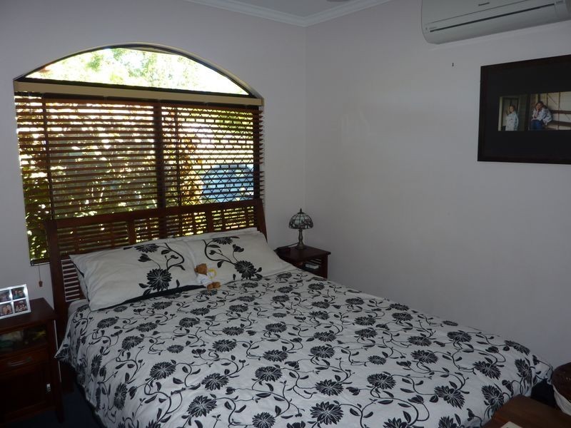 2 Burranong Street, Kewarra Beach QLD 4879
