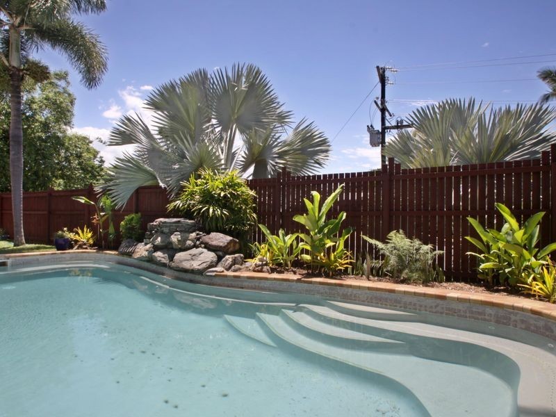 2 Anivas Close, Freshwater QLD 4870