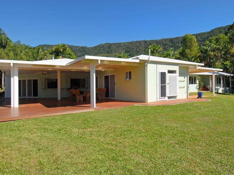 82 James Cook Drive, Kewarra Beach QLD 4879