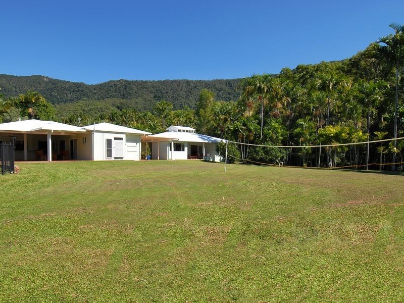 82 James Cook Drive, Kewarra Beach QLD 4879
