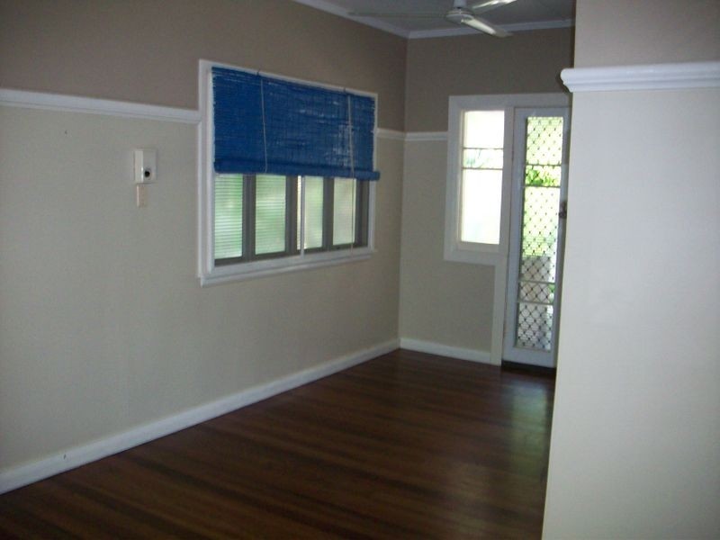 32 Nolan Street, Whitfield QLD 4870