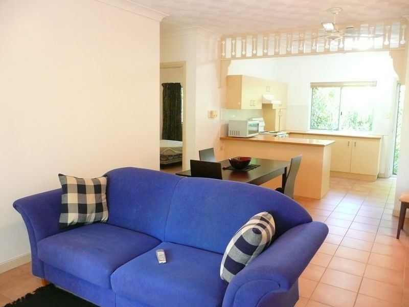 2/34 Springfield Crescent, Manoora QLD 4870