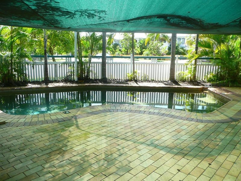 2/34 Springfield Crescent, Manoora QLD 4870