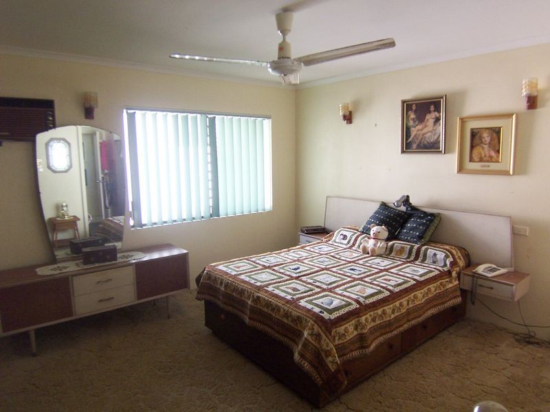 2/16-18 Deauville Close, Yorkeys Knob QLD 4878