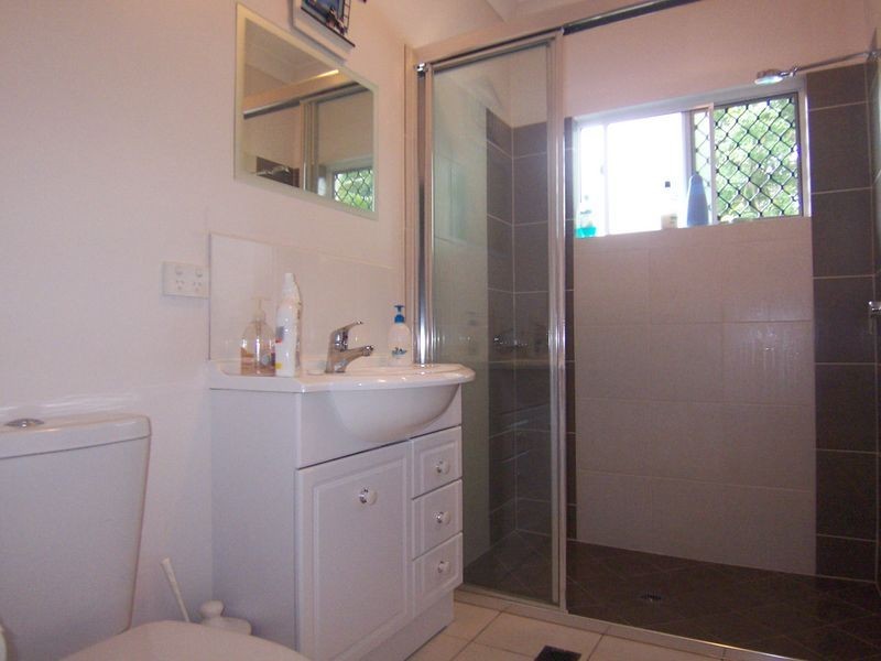 77 Hayward Street, Cairns QLD 4870