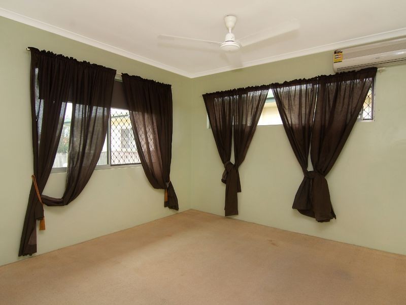 8 Alkoo Close, Bayview Heights QLD 4868