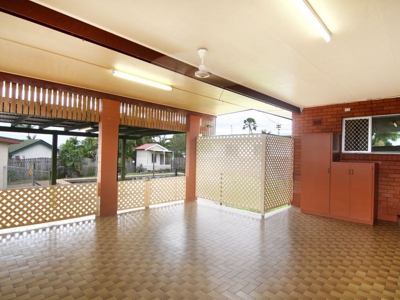 8 Alkoo Close, Bayview Heights QLD 4868