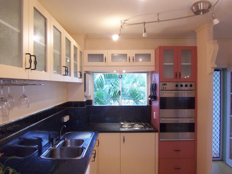 217/219-225 Mcleod Street, Cairns North QLD 4870
