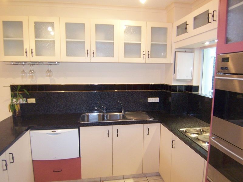 217/219-225 Mcleod Street, Cairns North QLD 4870