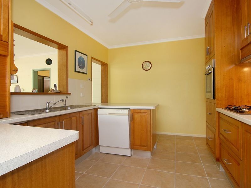 13 Feeley Close, Brinsmead QLD 4870