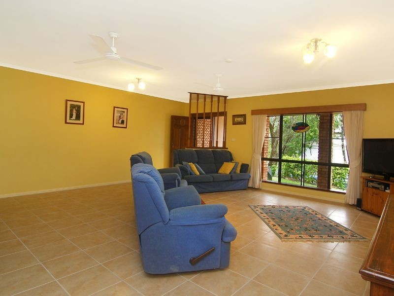 13 Feeley Close, Brinsmead QLD 4870