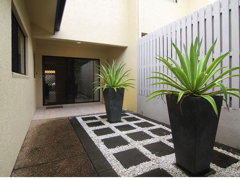 10/24 Old Smithfield Road, Freshwater QLD 4870