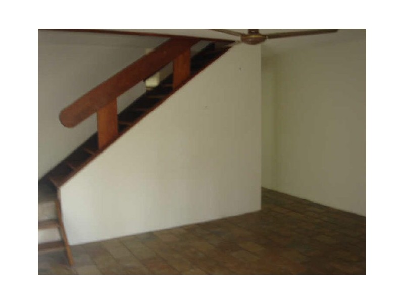 9/323 McLeod Street, Cairns North QLD 4870