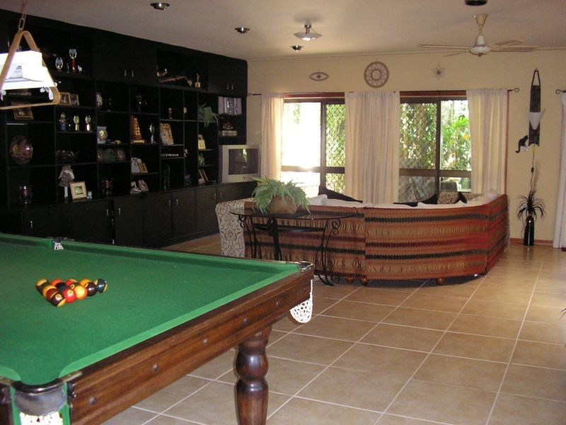 9 Griffiths Street, Manoora QLD 4870