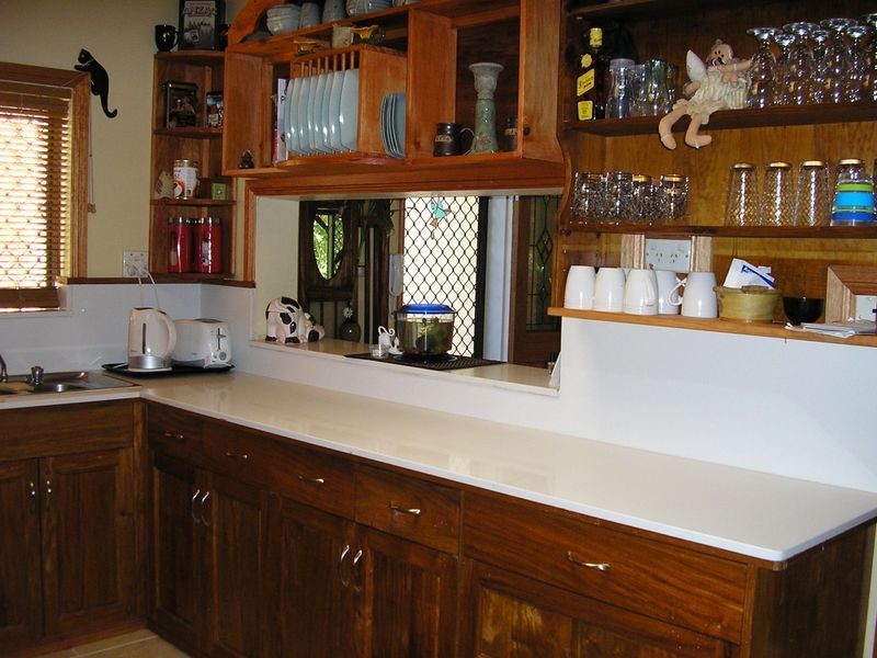 9 Griffiths Street, Manoora QLD 4870