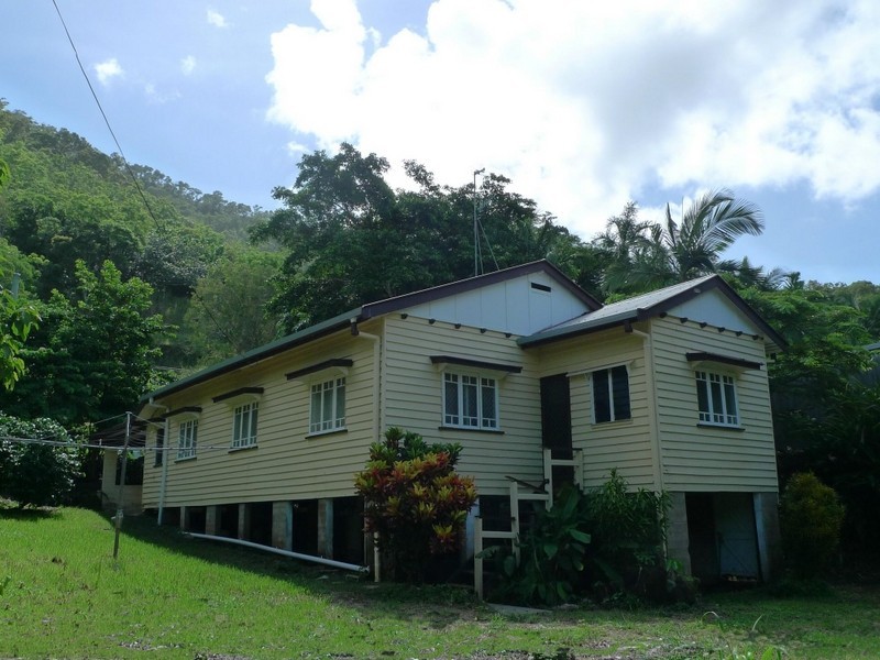 16-18 Whitfield Street, Aeroglen QLD 4870