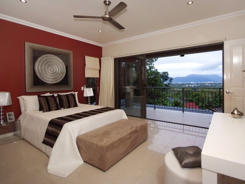 14 Grace Close, Whitfield QLD 4870