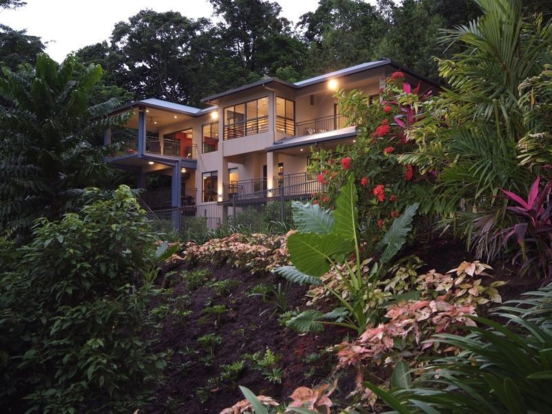 14 Grace Close, Whitfield QLD 4870