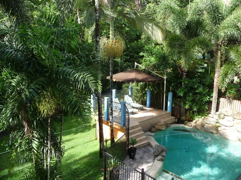 8 Mcguane Close, Brinsmead QLD 4870