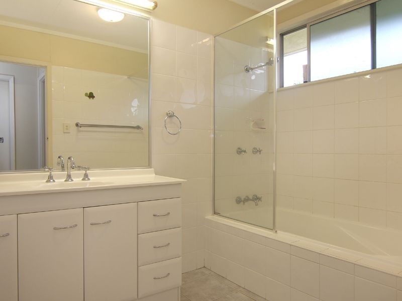 3 Panorama Street, Bayview Heights QLD 4868