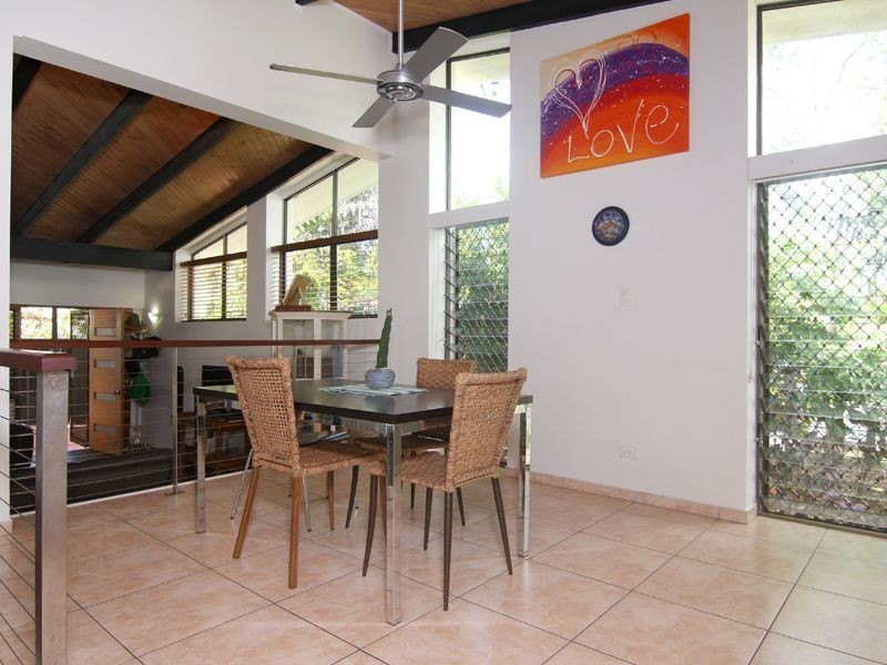 7 Fry Close, Whitfield QLD 4870